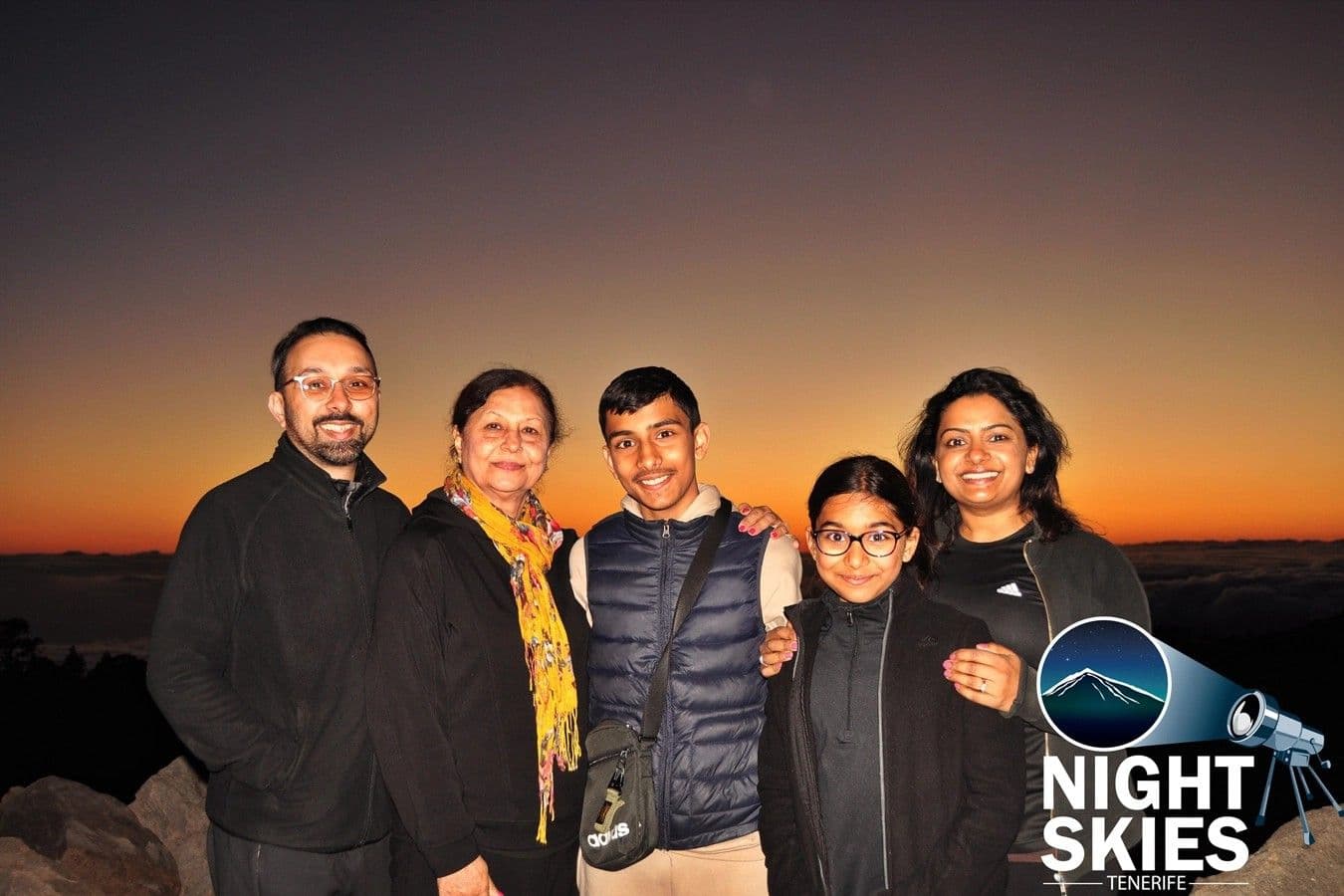 Teide National Park Sunset & Stargazing Coach Tour with Hotel Pickup - Optional Dinner