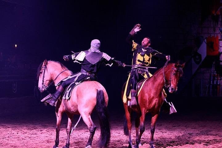 Medieval Show and Dinner at Castillo San Miguel with Transfer